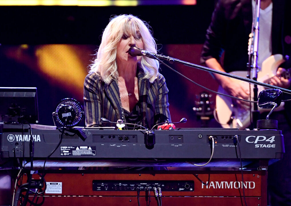 LAS VEGAS, NV - SEPTEMBER 21: (EDITORIAL USE ONLY; NO COMMERCIAL USE) Christine McVie of Fleetwood Mac perform onstage during the 2018 iHeartRadio Music Festival at T-Mobile Arena on September 21, 2018 in Las Vegas, Nevada. 