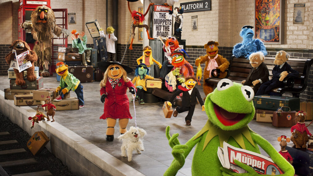 MUPPETS MOST WANTED, rear l-r: Sweetums, Beaker, Dr. Bunsen Honeydew, Animal, Janice, Zoot, Dr. Teet