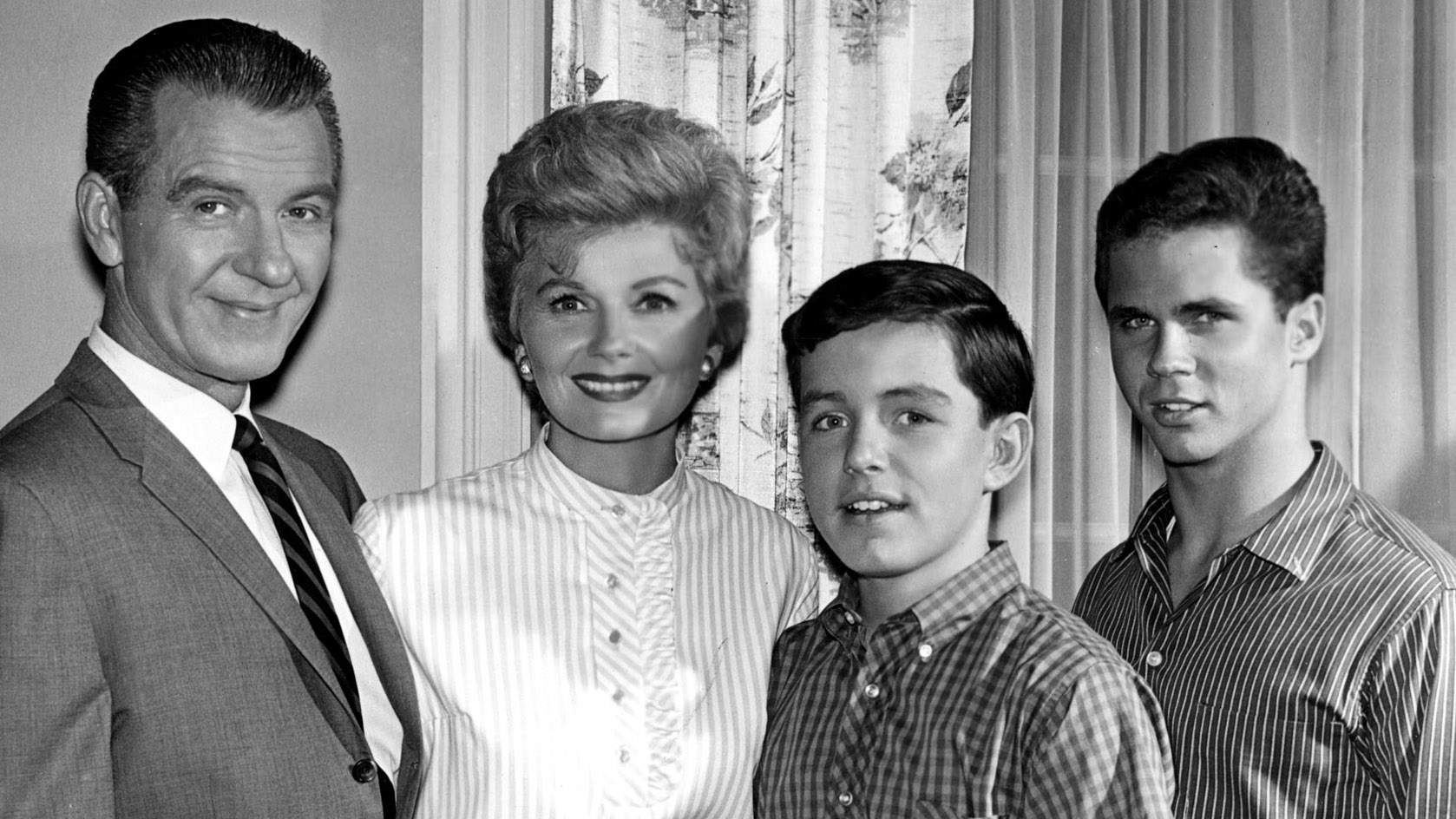 LEAVE IT TO BEAVER, Hugh Beaumont, Barbara Billingsley, Jerry Mathers, Tony Dow 