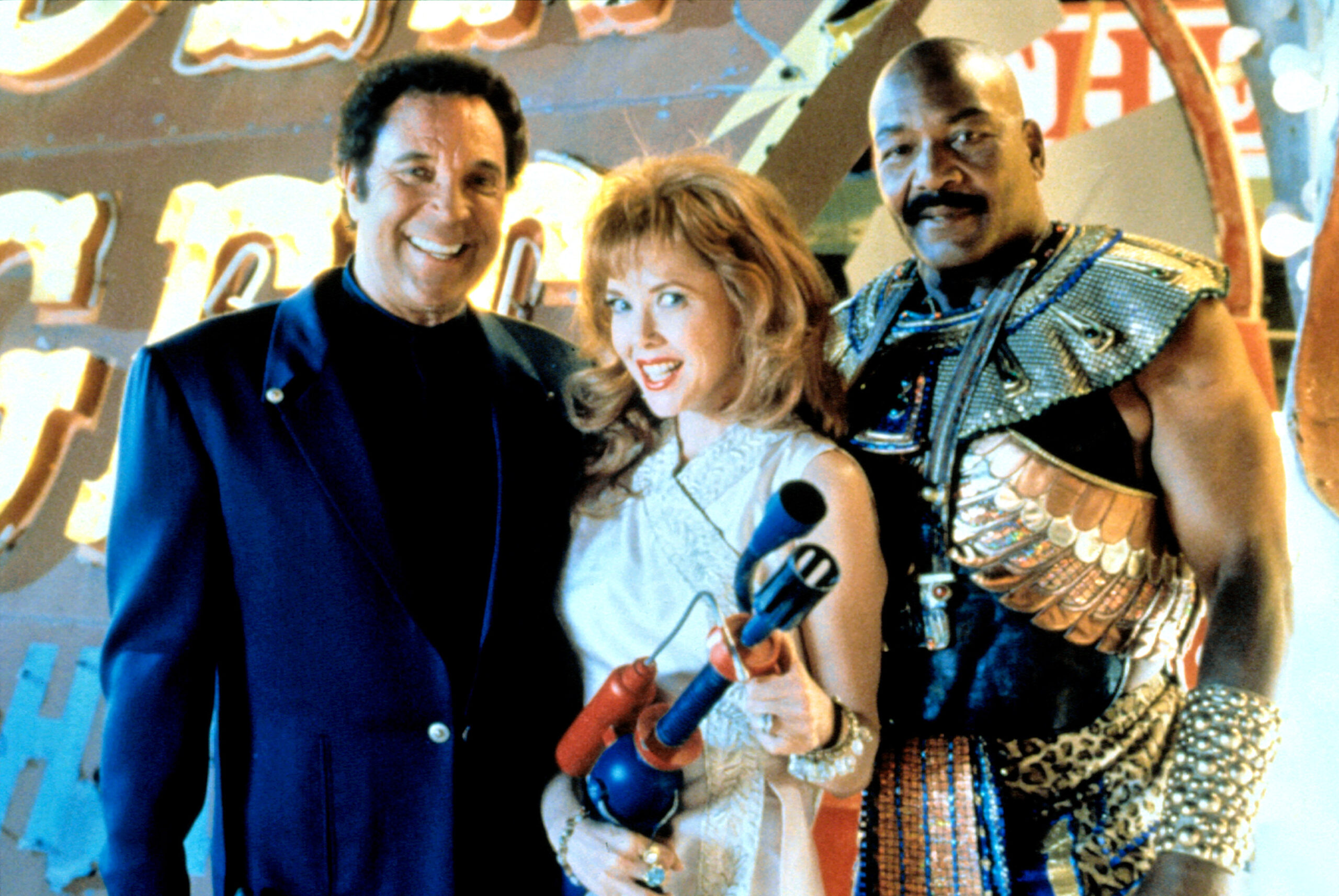 MARS ATTACKS!, Tom Jones, Annette Bening, Jim Brown,