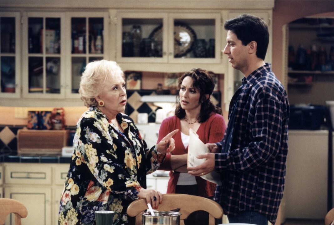 EVERYBODY LOVES RAYMOND, from left: Ray Romano, Doris Roberts, Patricia Heaton, 1996-2005