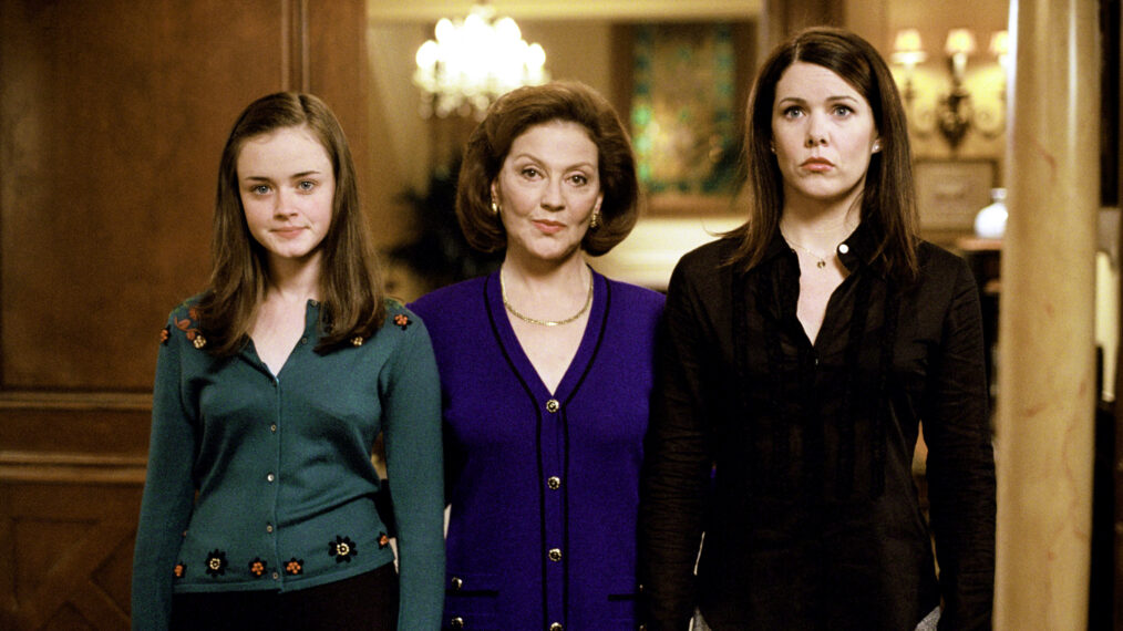 GILMORE GIRLS, Alexis Bledel, Kelly Bishop, Lauren Gilmore, 'The Inns & Outs of Inns', (Season 2), 2000-2007