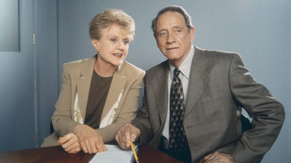 MURDER, SHE WROTE, A STORY TO DIE FOR, from left: Angela Lansbury, Richard Crenna, (aired May 18, 2000).