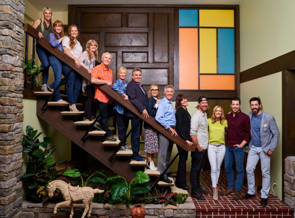 A VERY BRADY RENOVATION, from left: Jasmine Roth, Karen E. Laine, Mina Starsiak, Susan Olsen, Mike Lookinland, Eve Plumb, Christopher Knight, Maureen McCormick, Barry Williams, Leanne Ford, Steve Ford, Lara Spencer, Jonathan Scott, Drew Scott, (Season 1, premiered Sept. 9, 2019)