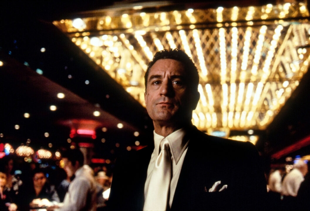CASINO, Robert De Niro, 1995, in the casino. 