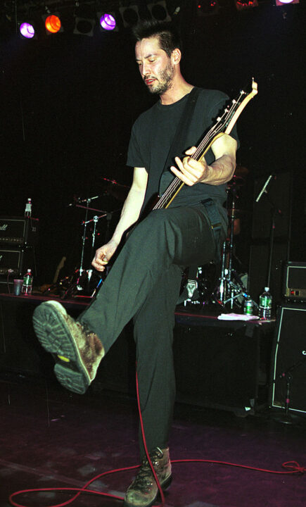 372438 01: Actor Keanu Reeves performs July 7, 2000 with his band "Dogstar" at Irving Plaza in New York City