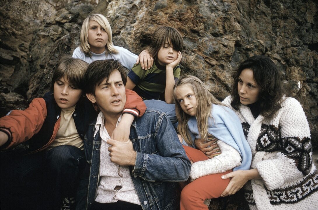 Martin Sheen and his wife Janet Sheen with their children (from left) Ramon Estevez, Emilio Estevez, Charlie Sheen, Renee Estevez, 1974. 