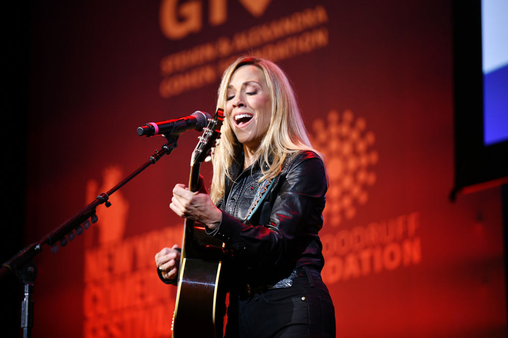 NEW YORK, NEW YORK - NOVEMBER 04: Sheryl Crow performs onstage during the 13th annual Stand Up for Heroes to benefit the Bob Woodruff Foundation at The Hulu Theater at Madison Square Garden on November 04, 2019 in New York City