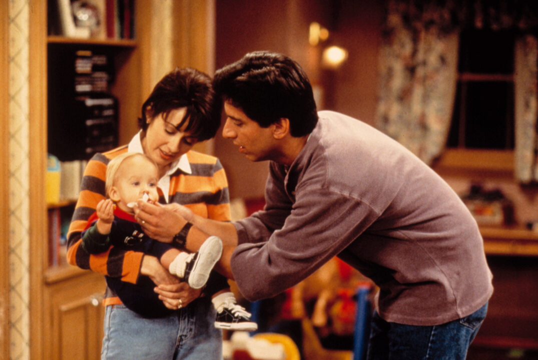 EVERYBODY LOVES RAYMOND, Sullivan Sawyer, Patricia Heaton, Ray Romano, 1996-2005. 