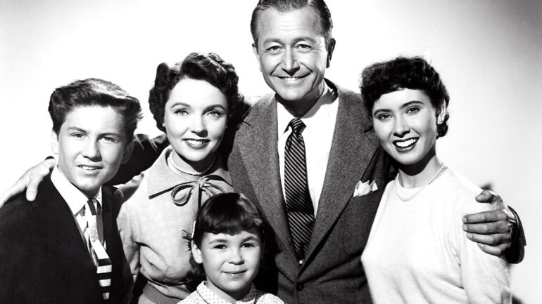 a black-and-white cast photo from the 1954-60 sitcom 