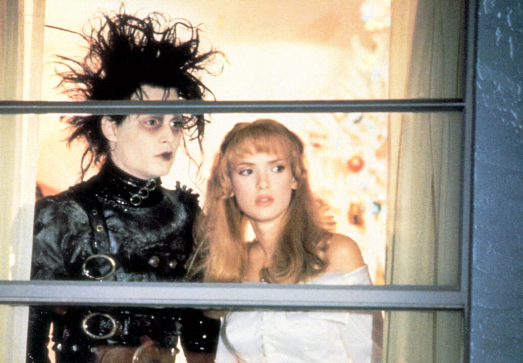 EDWARD SCISSORHANDS, Johnny Depp, Winona Ryder, 1990,