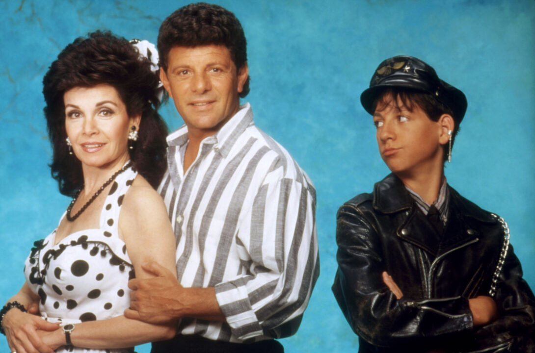 BACK TO THE BEACH, Annette Funicello, Frankie Avalon, Demian Slade, 1987, 