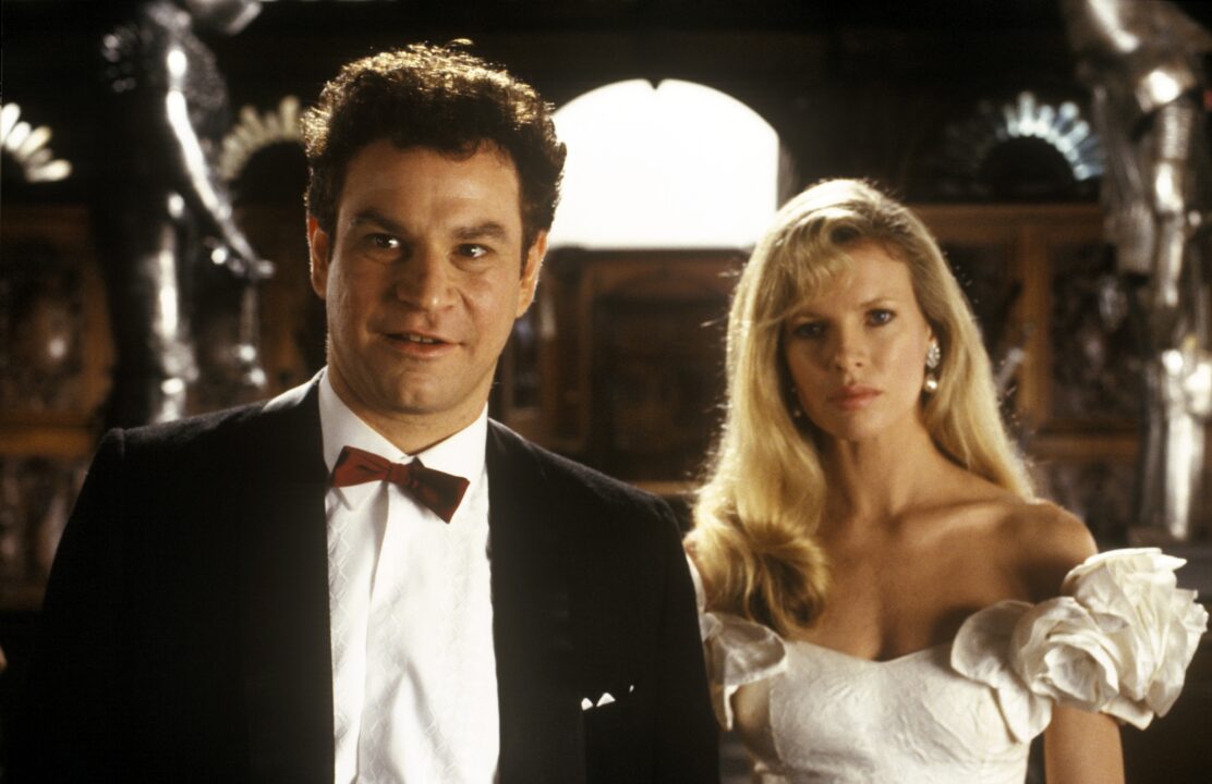 robert wuhl kim bassinger batman