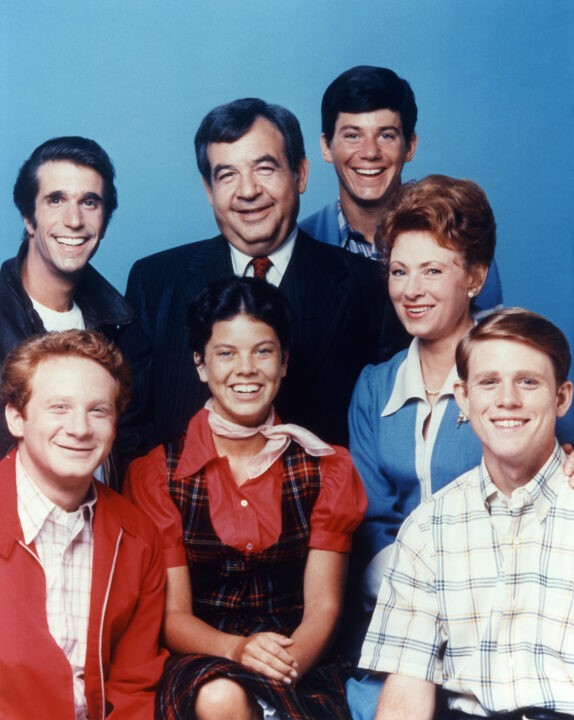 HAPPY DAYS, (clockwise from Top L), Henry Winkler, Tom Bosley, Anson Williams, Marion Ross, Ron Howard, Erin Moran, Donny Most, 1974-1984.