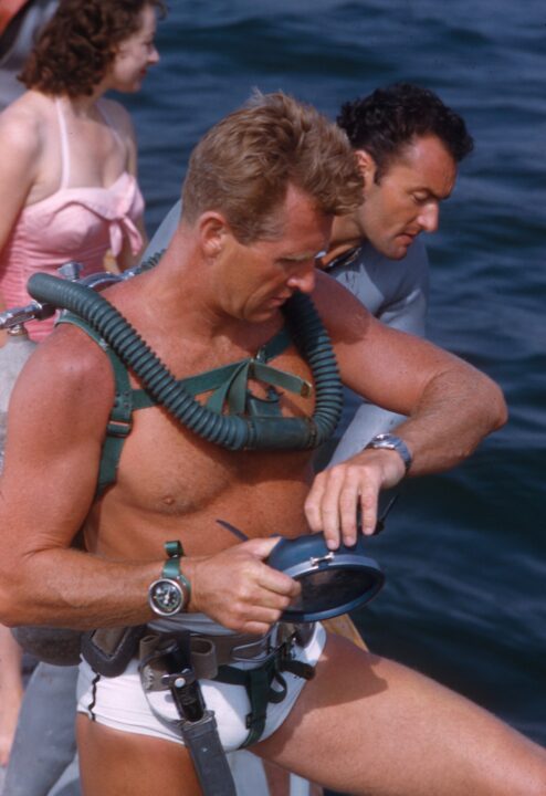 SEA HUNT, Lloyd Bridges, 1958-61. photo: Russ Halford/TV Guide/courtesy Everett Collection
