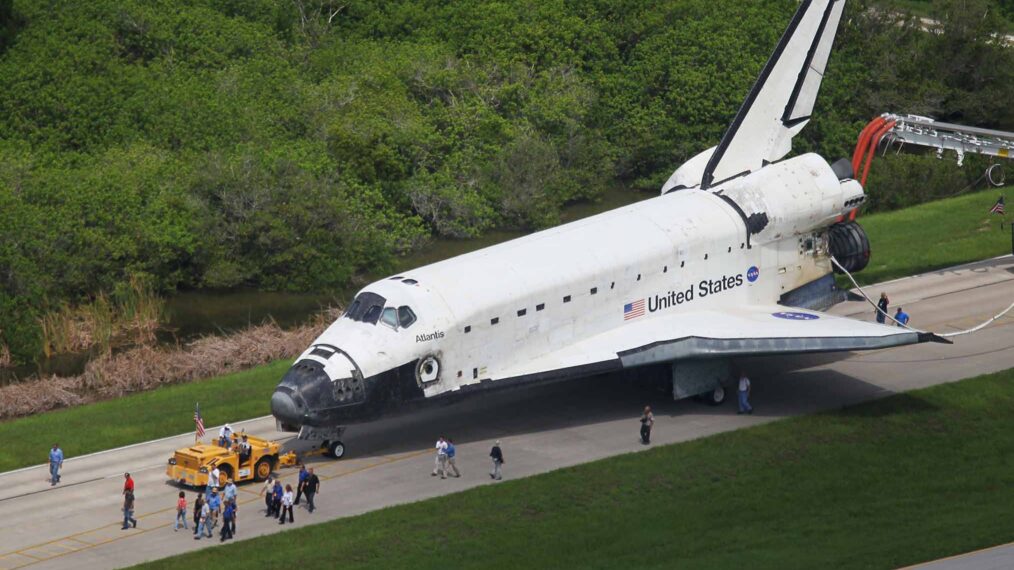 Space Shuttle Atlantis final landing 2011