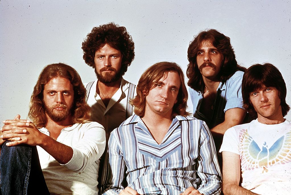 UNSPECIFIED - JANUARY 01: Photo of Glenn FREY and Joe WALSH and Don HENLEY and Don FELDER and EAGLES and Randy MEISNER; L-R: Don Felder, Don Henley, Joe Walsh, Glenn Frey, Randy Meisner - posed, studio, group shot - Hotel California era 