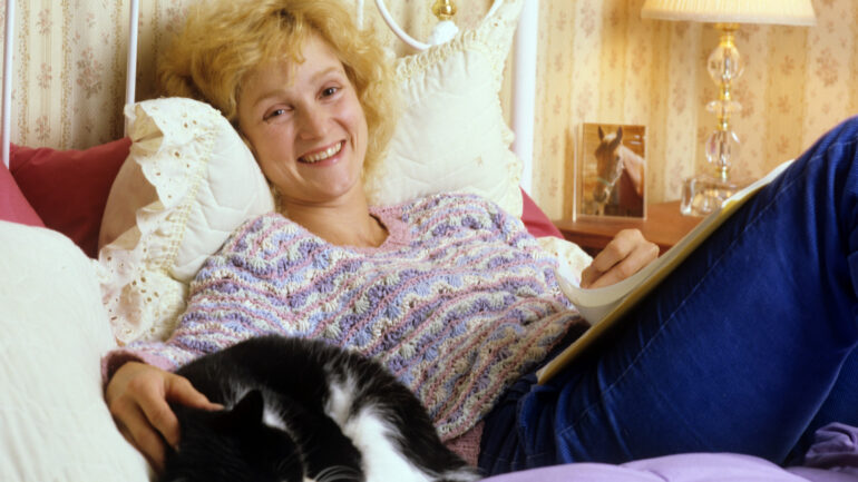 LOVING - Pamela Blair at Home Layout - Shoot Date: October 10, 1984.