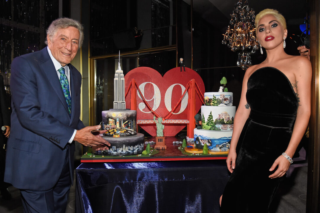 NEW YORK, NY - AUGUST 03: (EXCLUSIVE COVERAGE) Lady Gaga (R) presents Tony Bennett (L) with his 90th birthday cake at The Rainbow Room on August 3, 2016 in New York City.