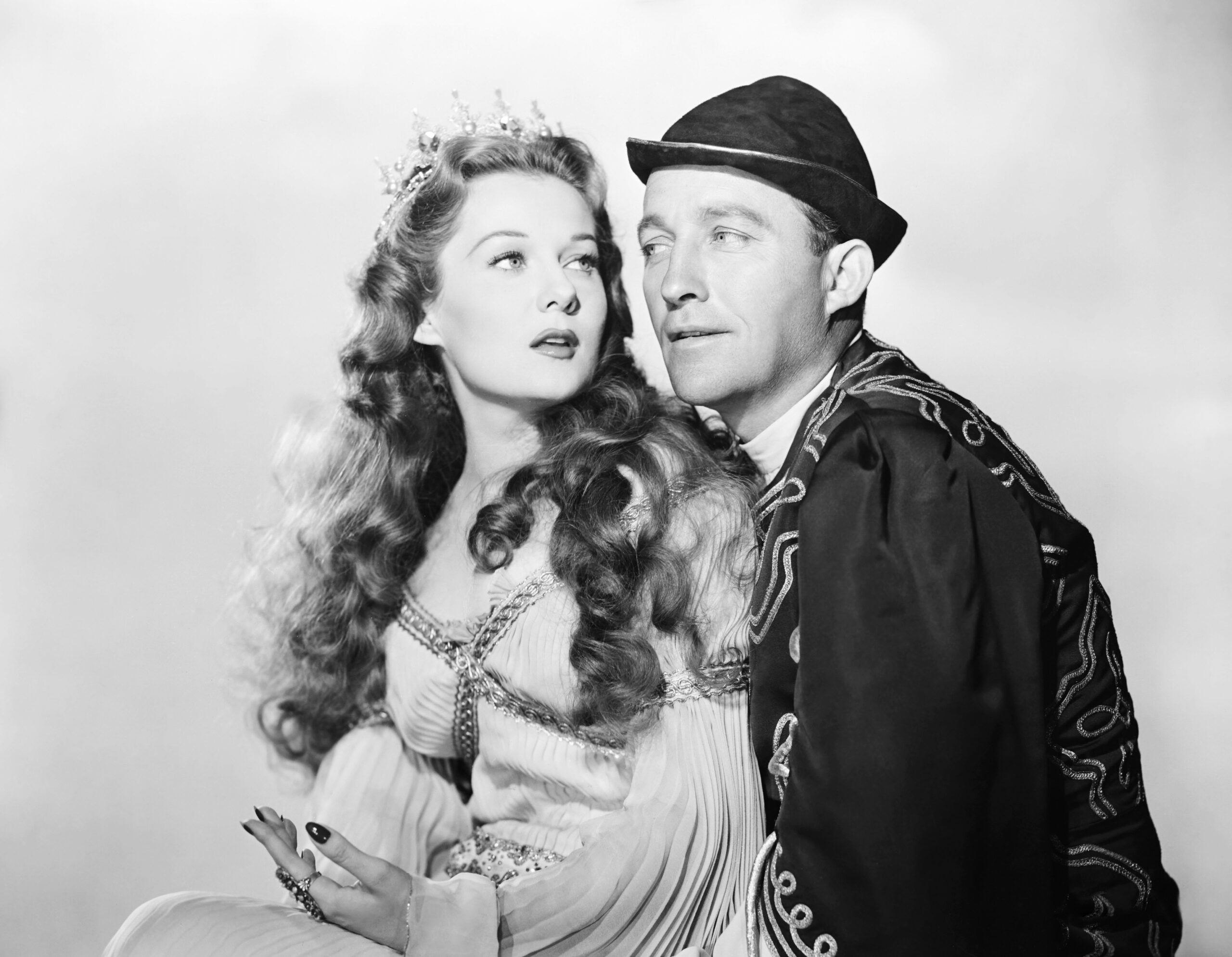 A CONNECTICUT YANKEE IN KING ARTHUR'S COURT, from left: Rhonda Fleming, Bing Crosby, 1949