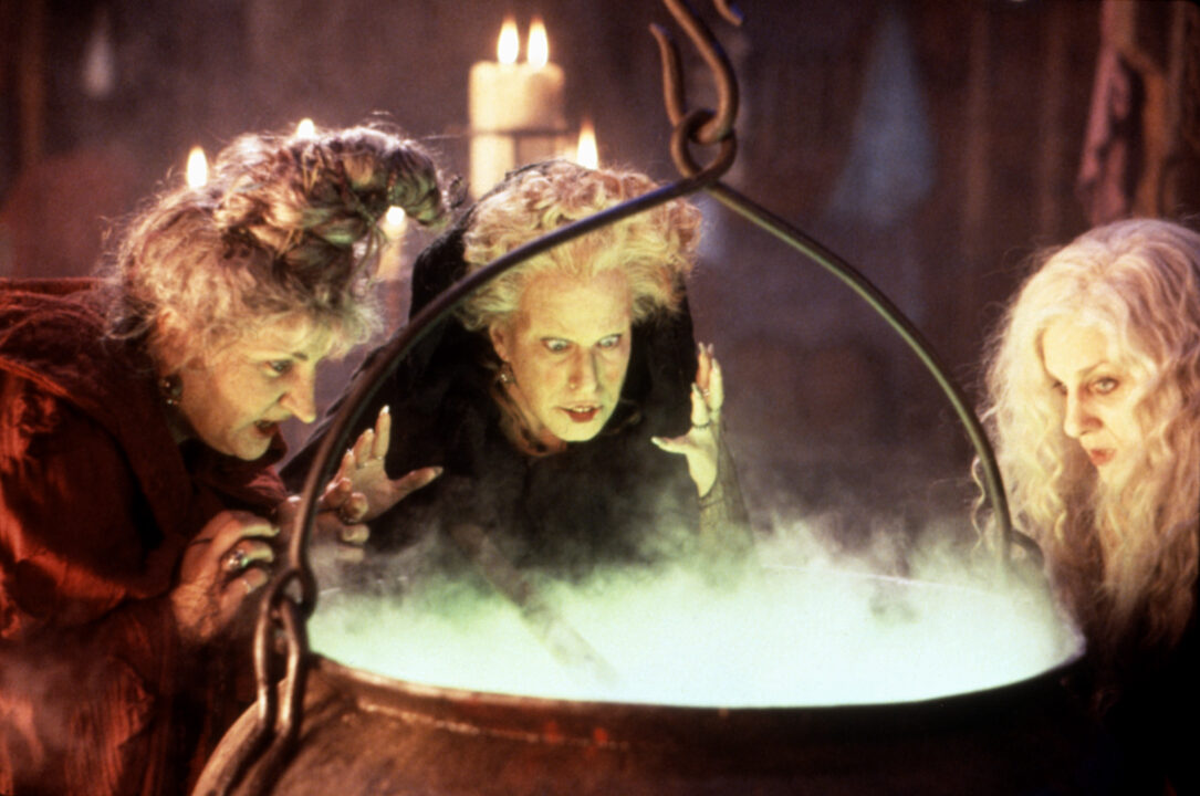 HOCUS POCUS, Kathy Najimy, Bette Midler, Sarah Jessica Parker, 1993, (c)Buena Vista Pictures/courtes