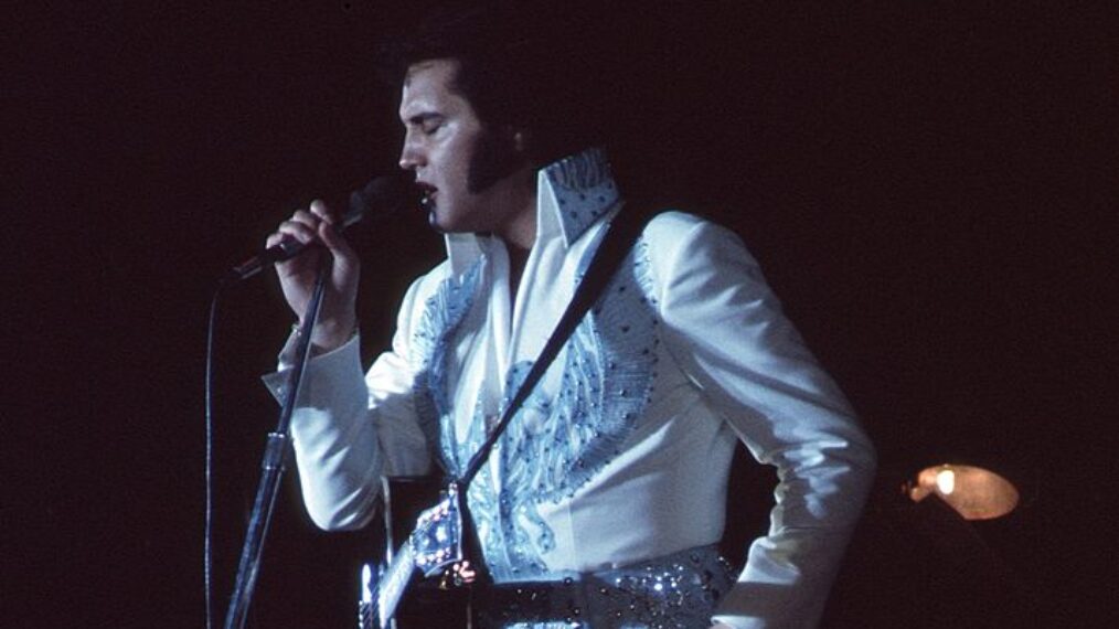 LAS VEGAS, NV - DECEMBER 02: Photo of Elvis Presley in Las Vegas during a concert in December of 1975