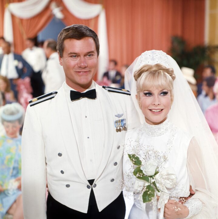 I DREAM OF JEANNIE, from left: Larry Hagman, Barbara Eden, 1965-1970