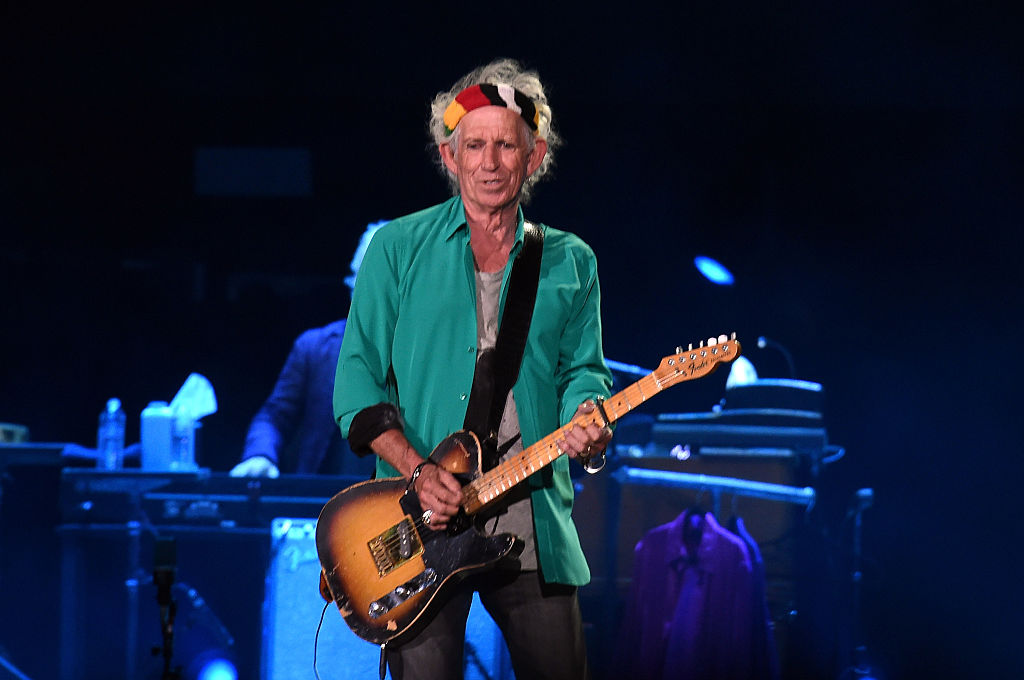 INDIO, CA - OCTOBER 07: Musician Keith Richards of The Rolling Stones performs onstage during Desert Trip at the Empire Polo Field on October 7, 2016 in Indio, California