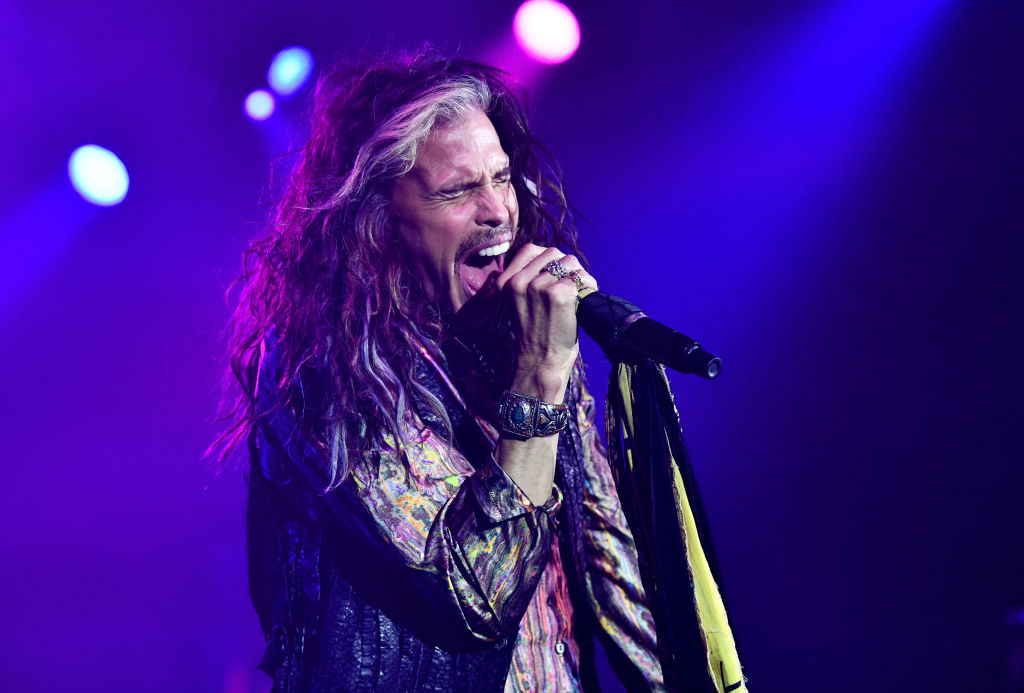 PHOENIX, AZ - MARCH 10: Steven Tyler performs onstage at Celebrity Fight Night XXIV on March 10, 2018 in Phoenix, Arizona