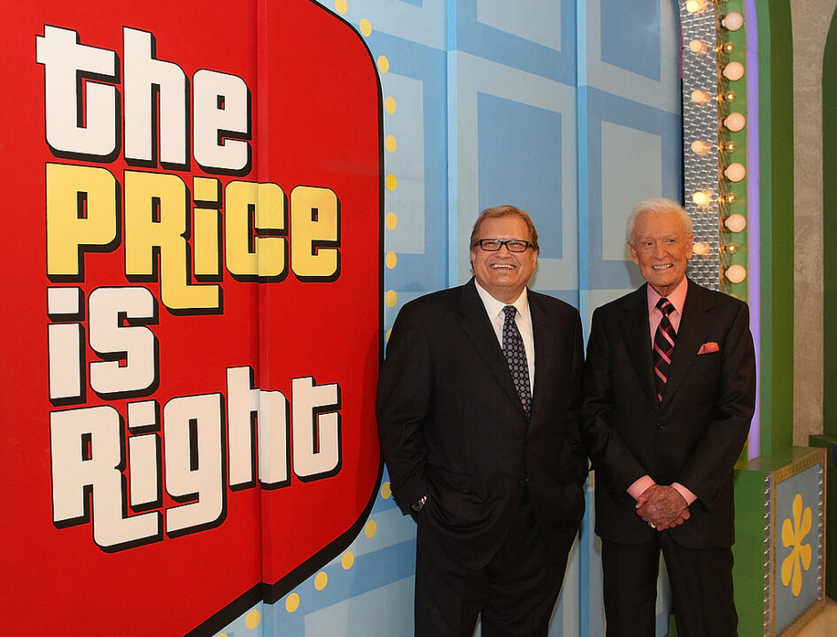 LOS ANGELES, CA - MARCH 25: Host Drew Carey (L) and former host Bob Barker speak during a segment of "The Price Is Right" at CBS Television City on March 25, 2009 in Los Angeles, California