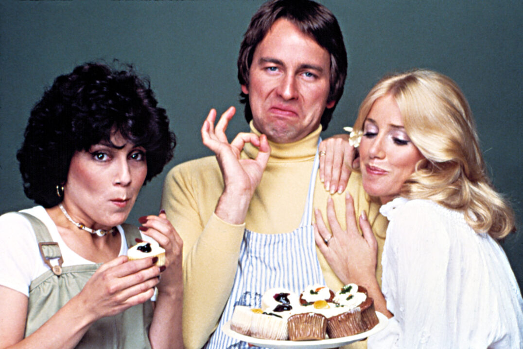 THREE'S COMPANY, 1977-84, Joyce DeWitt, John Ritter, Suzanne Somers, first season