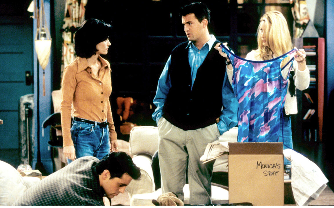 FRIENDS, from left: Matt LeBlanc (bottom), Courteney Cox, Matthew Perry, Lisa Kudrow, 'The One with The Prom Video', (Season 2, ep. 214, aired Feb. 1, 1996, 1994-2004. 
