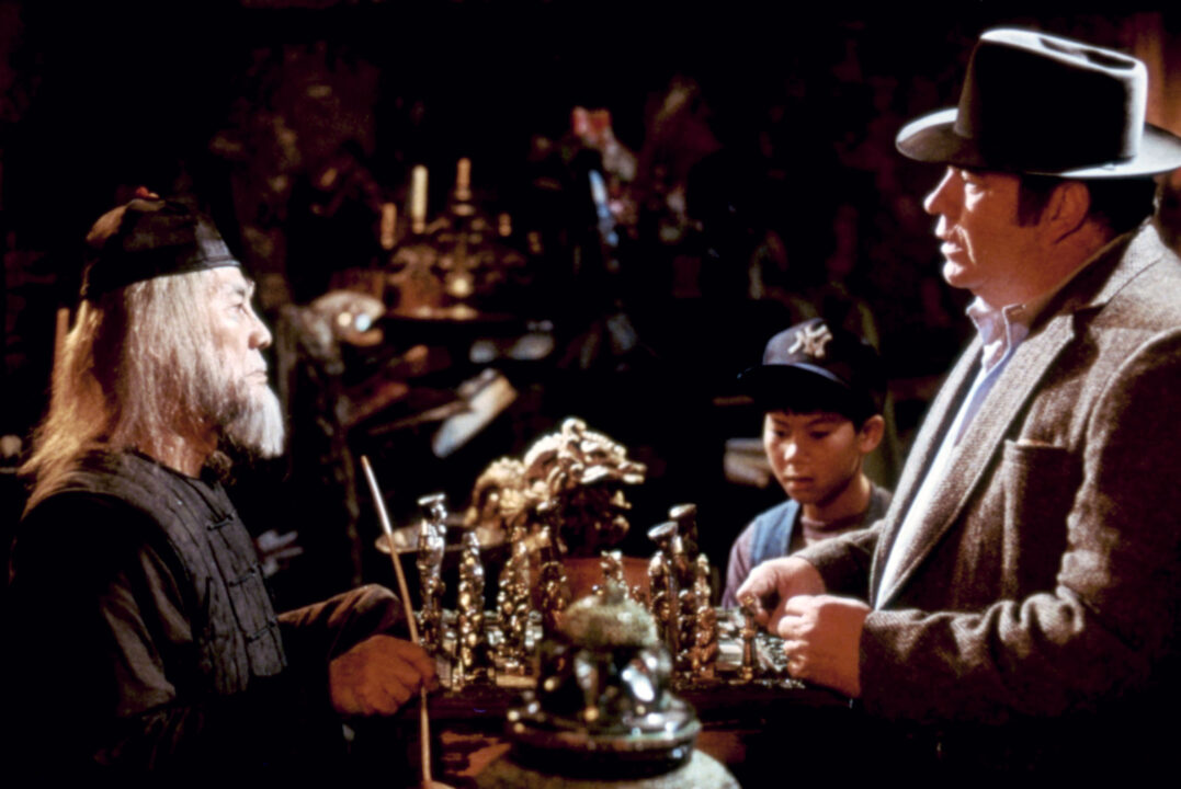 GREMLINS, Keye Luke, John Louie, Hoyt Axton, 1984, (c)Warner Bros./courtesy Everett Collection