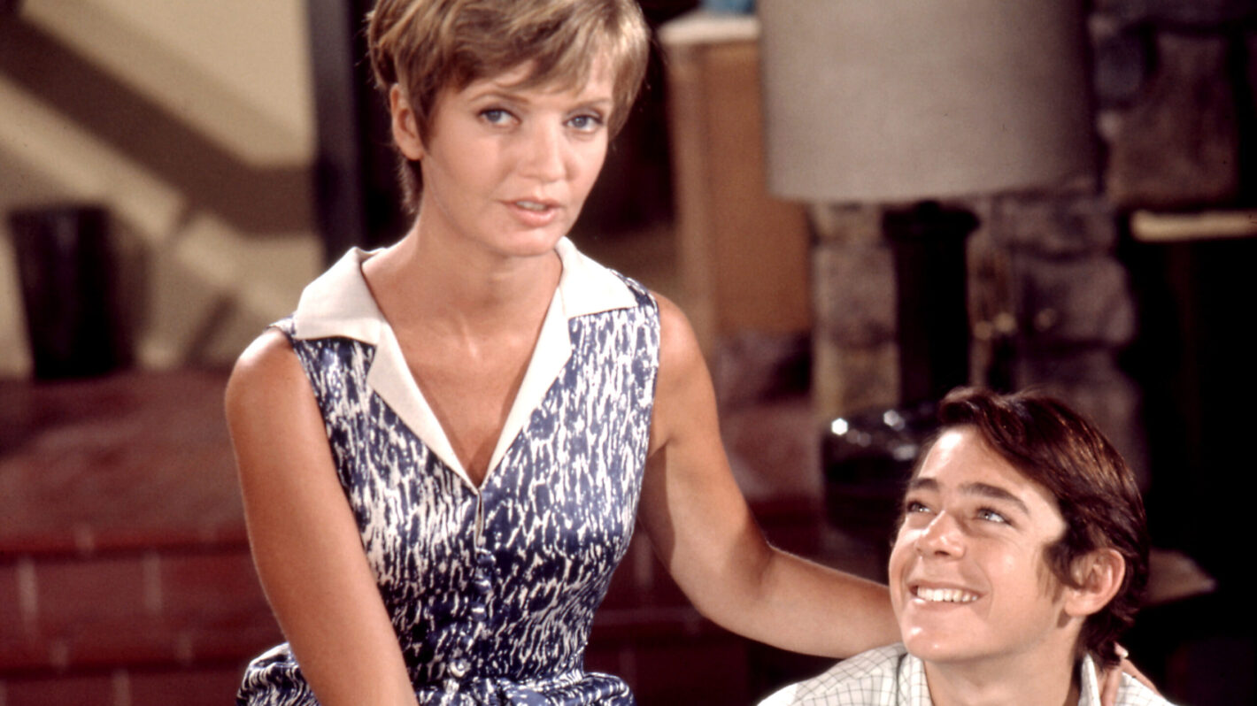 Barry Williams Following the Footsteps of TV Mom Florence Henderson on