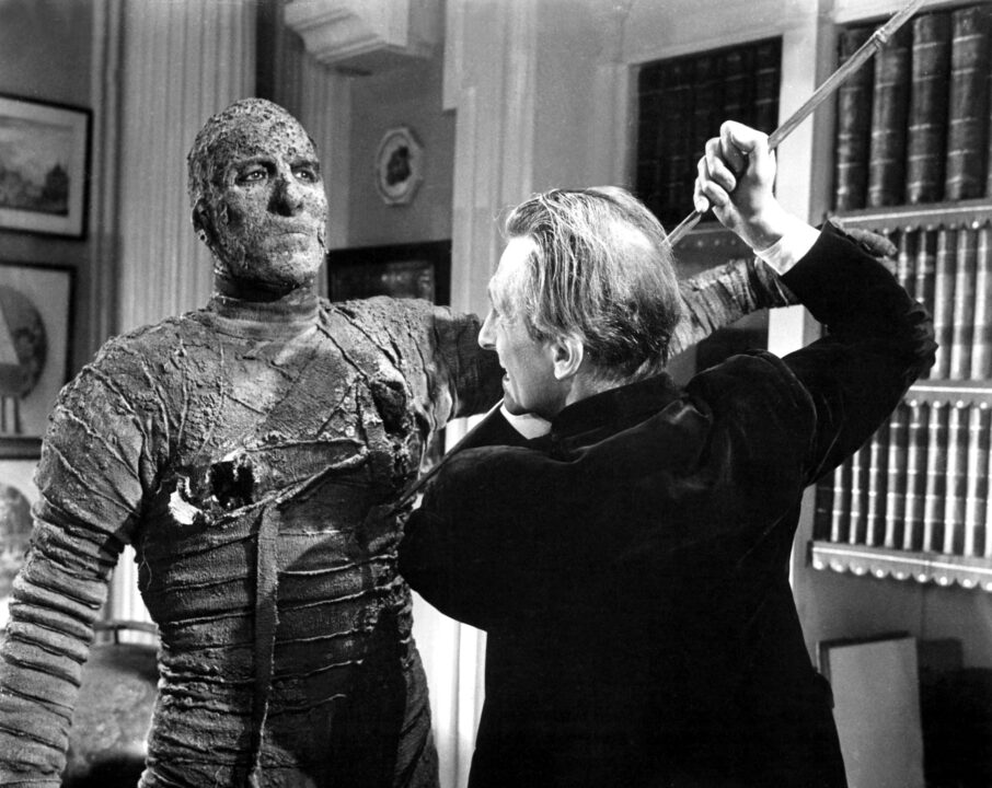THE MUMMY, Christopher Lee, Peter Cushing, 1959