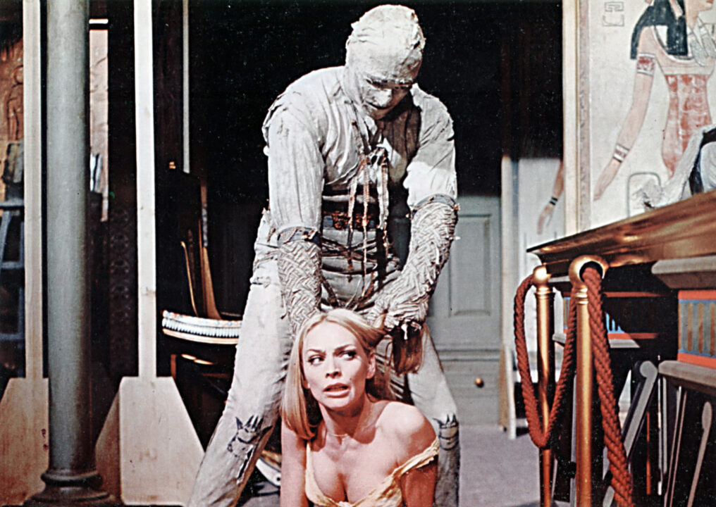 THE MUMMY'S SHROUD, Eddie Powell, Maggie Kimberly, 1967