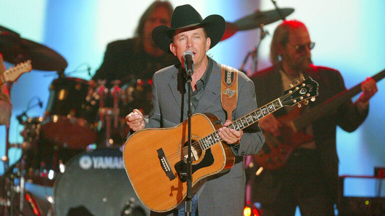LAS VEGAS - MAY 26: Musician George Strait performs on stage at the