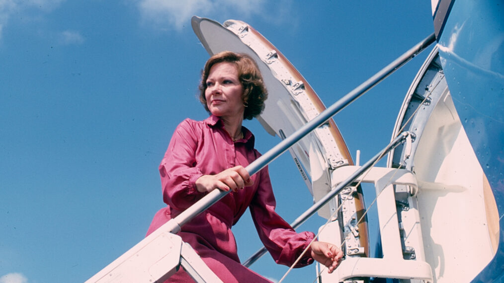 US First Lady Rosalynn Carter climbs the steps to her plane during a trip, Texas, September 1978.