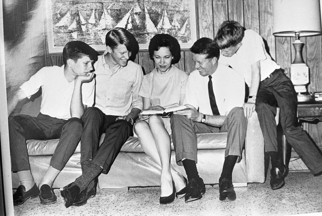 (Original Caption) Jimmy Carter and Rosalynn with three children, Chip, Jack and Jeff. Undated photo, ca. 1950s.