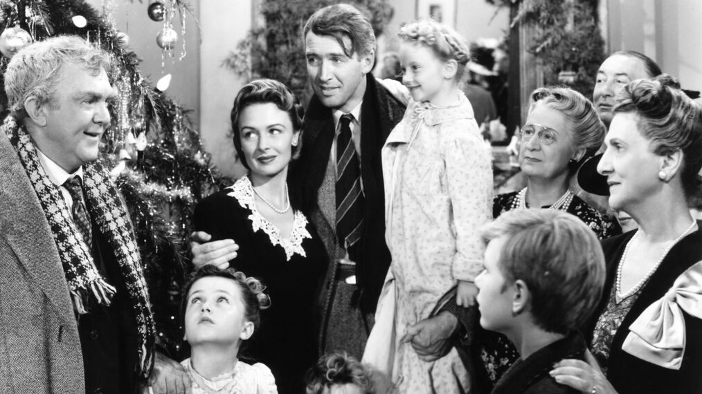 Where to Watch 'It's a Wonderful Life' During the 2023 Holiday Season