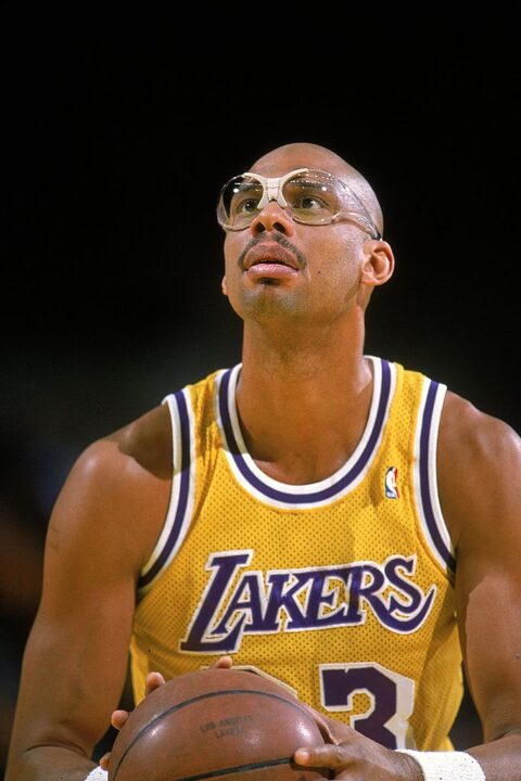 1989: Kareem Abdul- Jabbar of the Los Angeles Lakers makes a free throw during a game