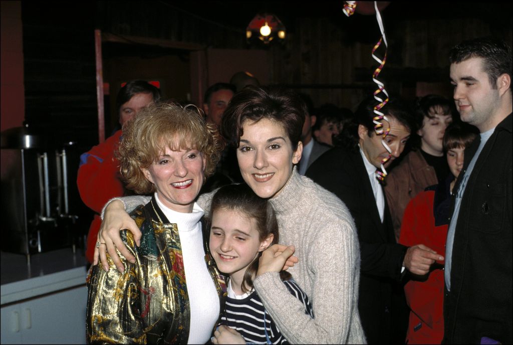 Celine Dion celebrates her 27th anniversary In Canada On March 31, 1995-With her sister Claudette