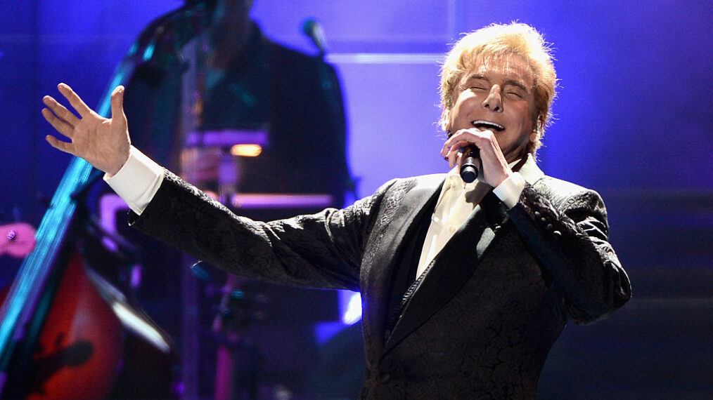 Barry Manilow performs at Barclays Center of Brooklyn on June 17, 2015 in the Brooklyn borough of New York City