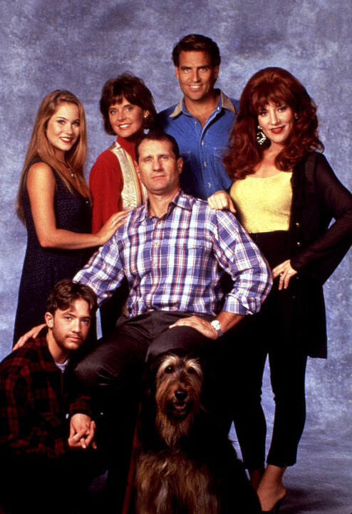 Married... with Children D. Faustino, C. Applegate, A. Bearse, E. O'Neill, Buck, T. McGinley, K. Sagal, 1987-1997