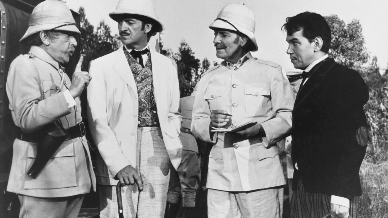 AROUND THE WORLD IN 80 DAYS, (aka AROUND THE WORLD IN EIGHTY DAYS), from left: Cedric Hardwicke, David Niven, Ronald Colman, Cantinflas, 1956