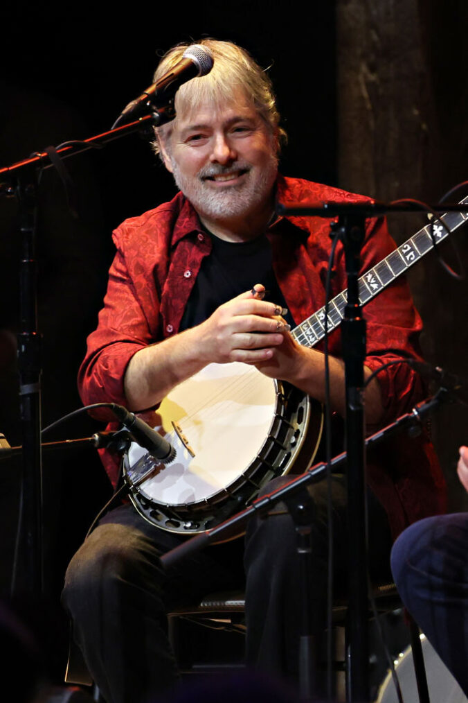 8 of the Best & Most Famous Banjo Players