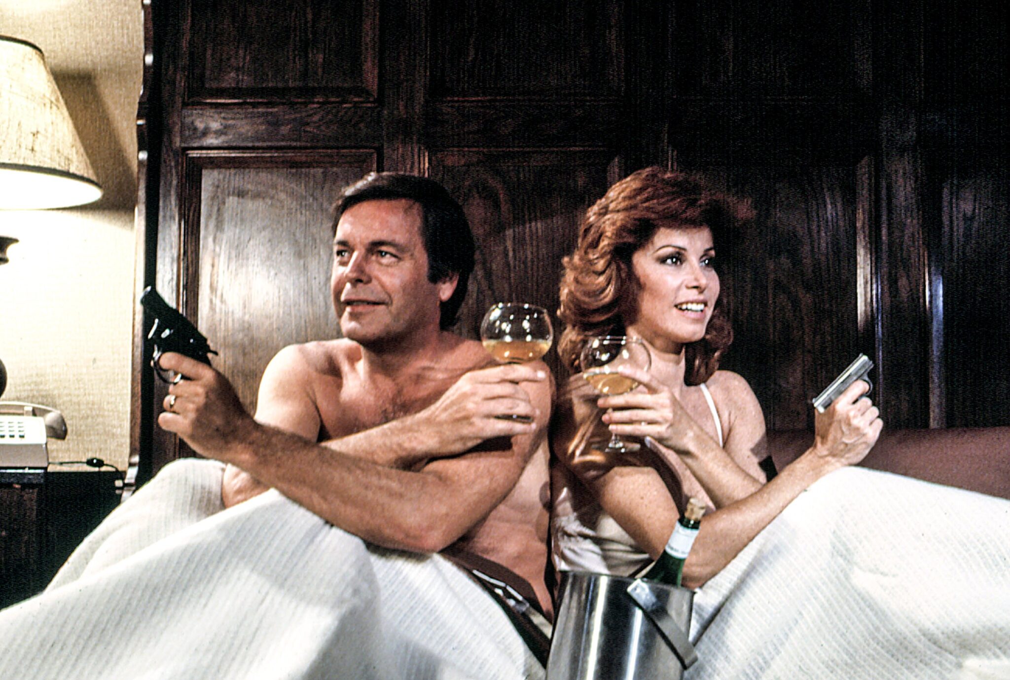 Hart Racersreunion 'Hart to Hart' Stars Robert Wagner & Stefanie Powers Share Special Reunion