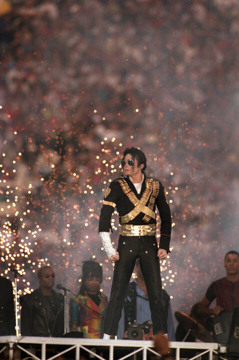 Michael Jackson performs during the Halftime show as the Dallas Cowboys take on the Buffalo Bills in Super Bowl XXVII at Rose Bowl on January 31, 1993 in Pasadena, California. The Cowboys won 52-17.
