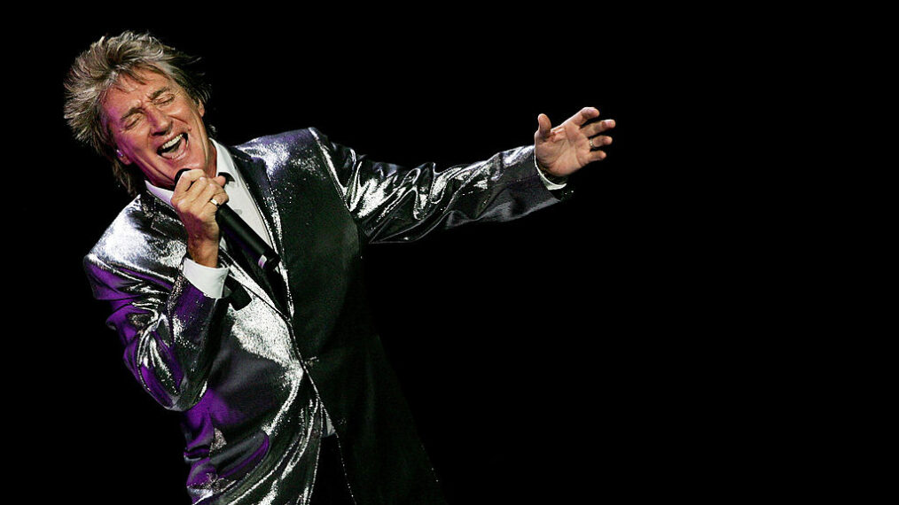 Singer Rod Stewart performs on stage at the Acer Arena on February 26, 2008 in Sydney, Australia