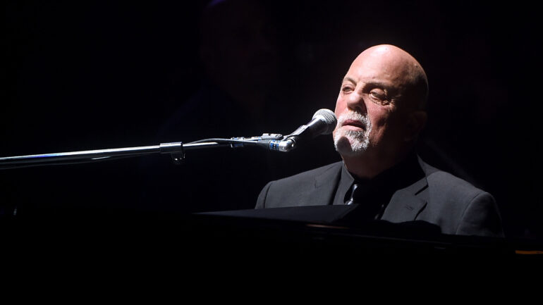 NEW YORK, NY - MAY 25: Billy Joel performs at Billy Joel In Concert - New York, New York at Madison Square Garden on May 25, 2017 in New York City. (Photo by Jamie McCarthy/Getty Images)